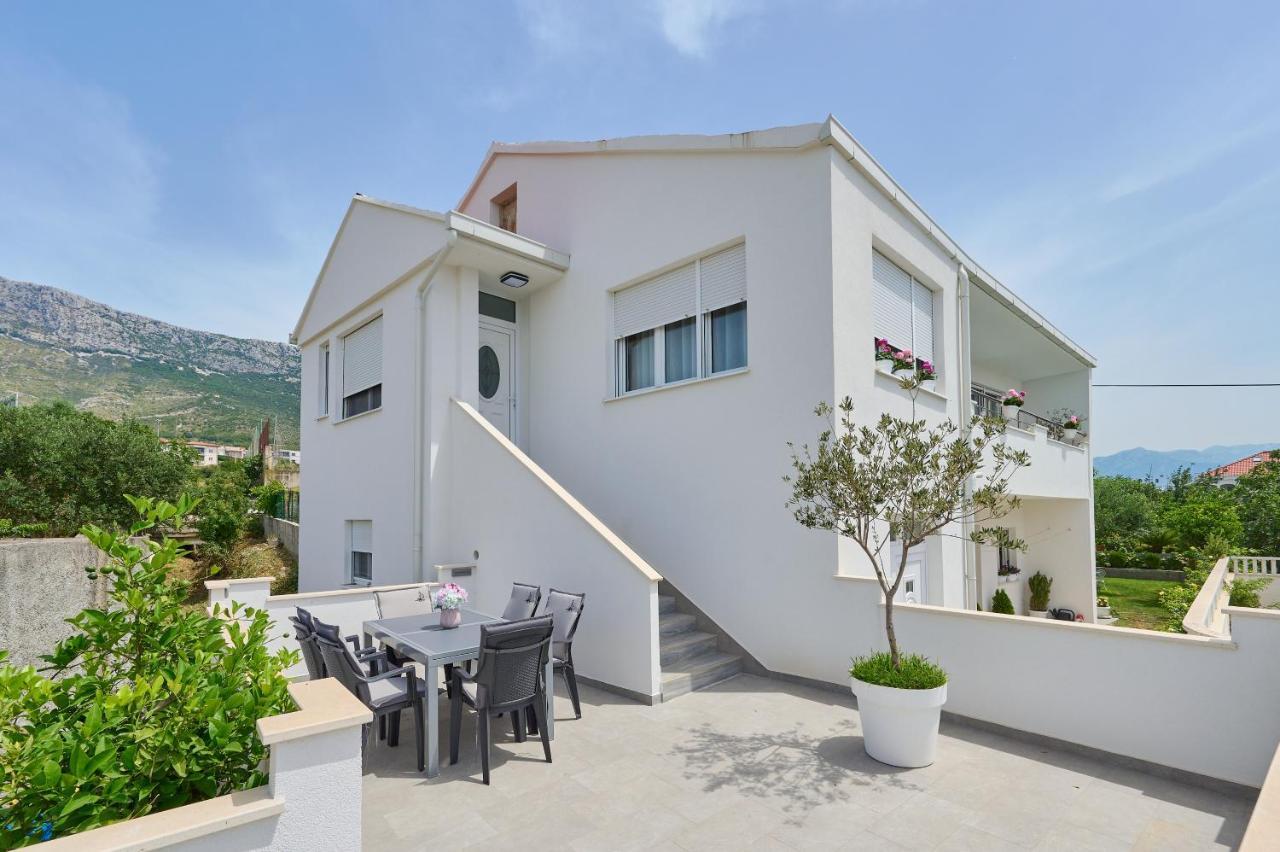 Apartments Infinity Kaštela Екстериор снимка