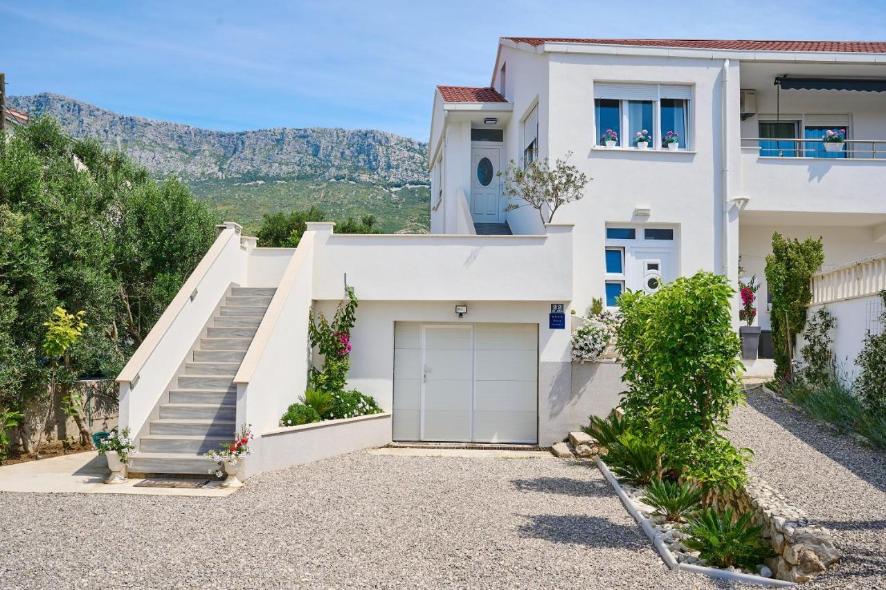Apartments Infinity Kaštela Екстериор снимка