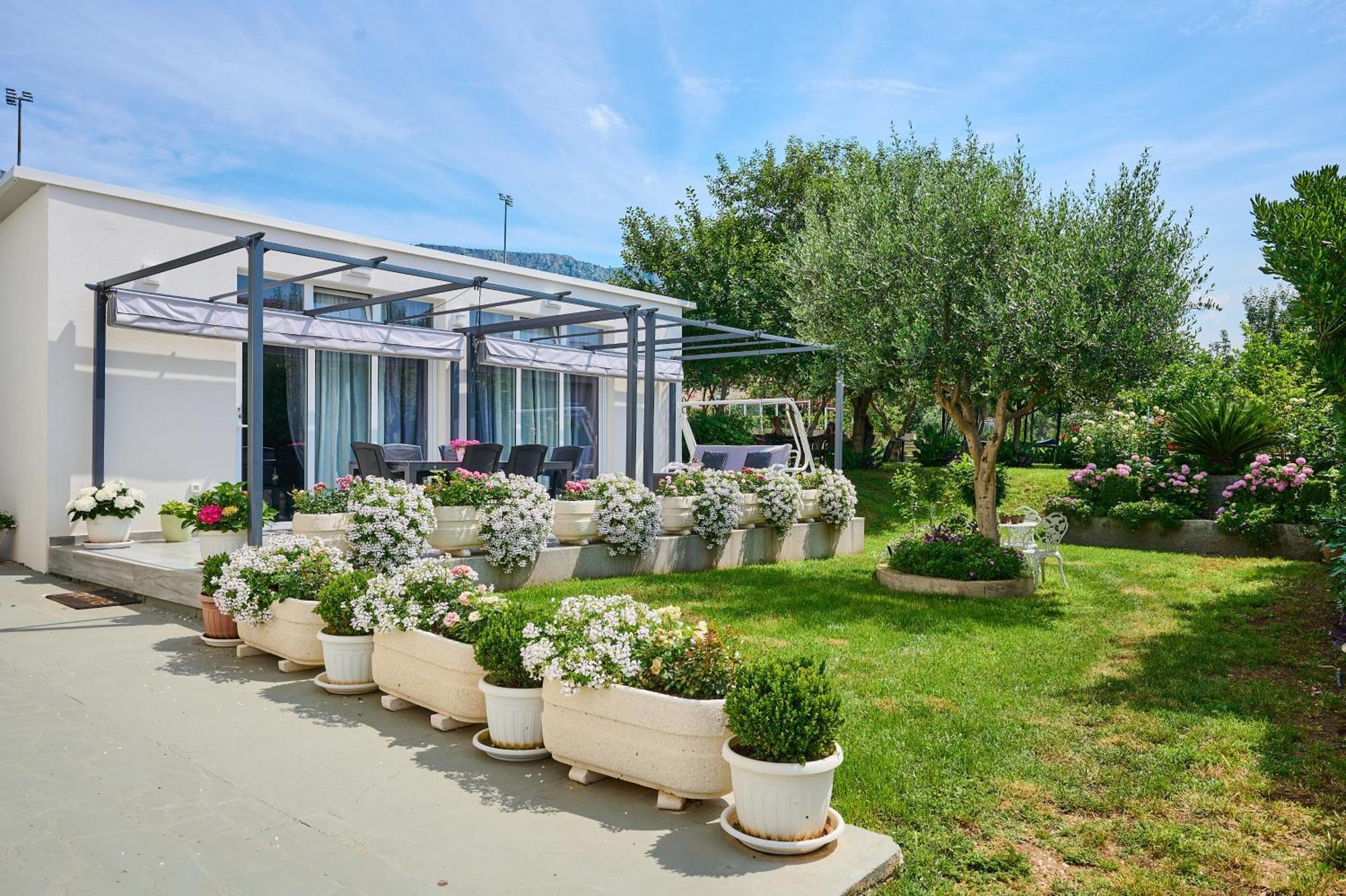 Apartments Infinity Kaštela Стая снимка